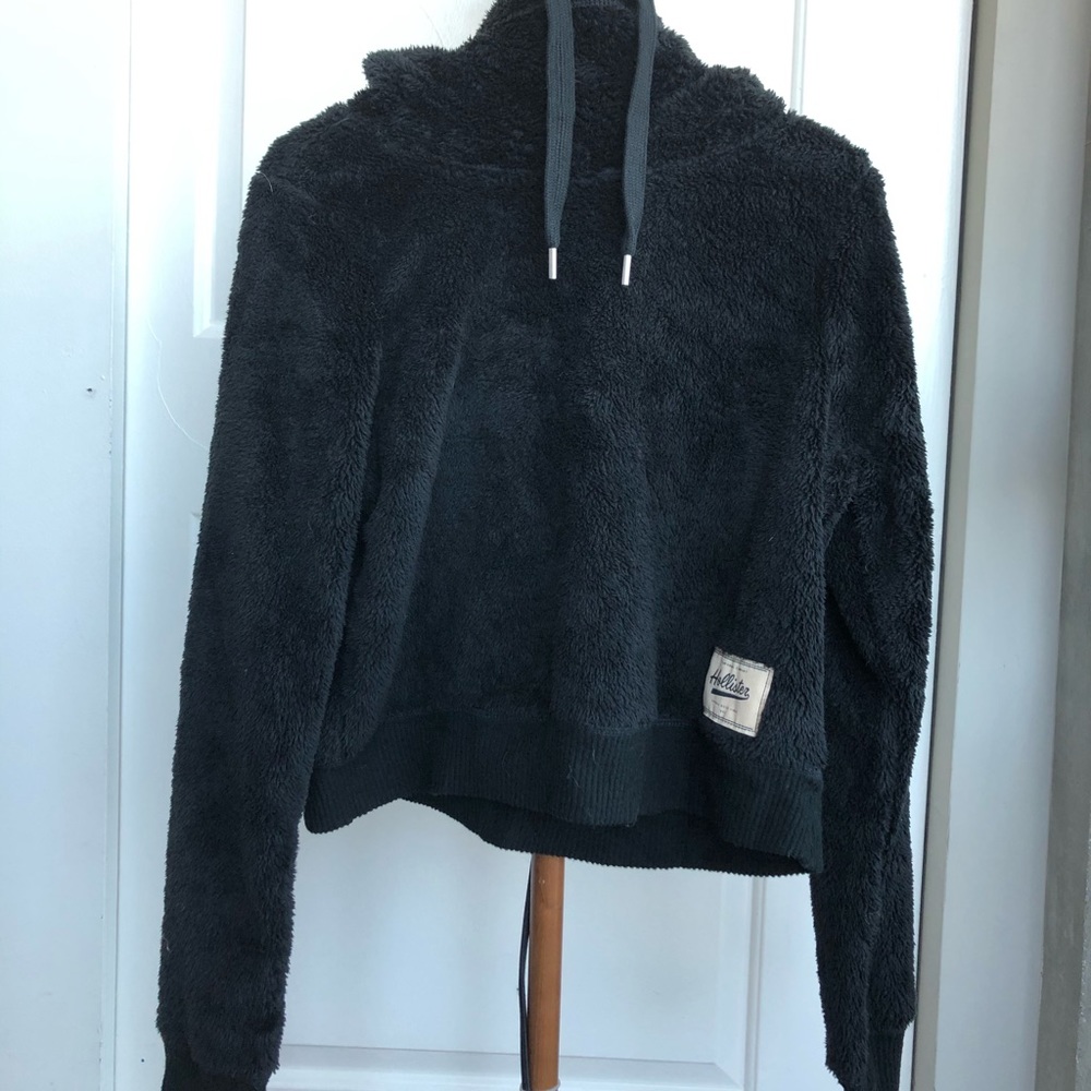 Hollister Sherpa Crop Cowlneck Sweatshirt